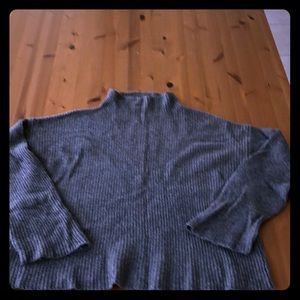 Treasure & Bond large turtle neck sweater, gray